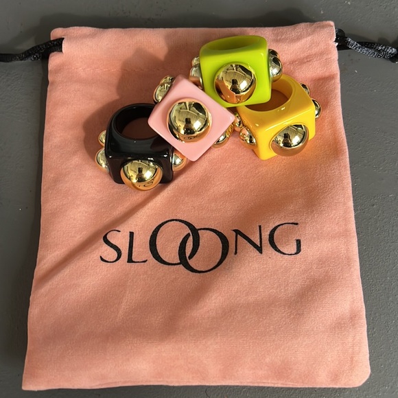 New!! Set of Resin chunky Rings - Picture 7 of 11